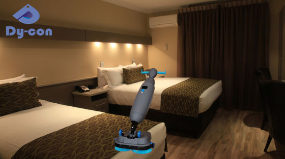 Esfregadora de piso para quarto de hotel com tanque de recuperação de 5,5L, Slim 430mm, ideal para espaços apertados de banheiro para limpeza rápida